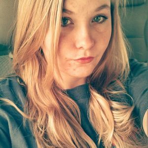 Meet your Posher, Caitlyn